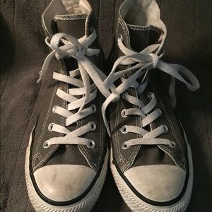 Gray high top converse